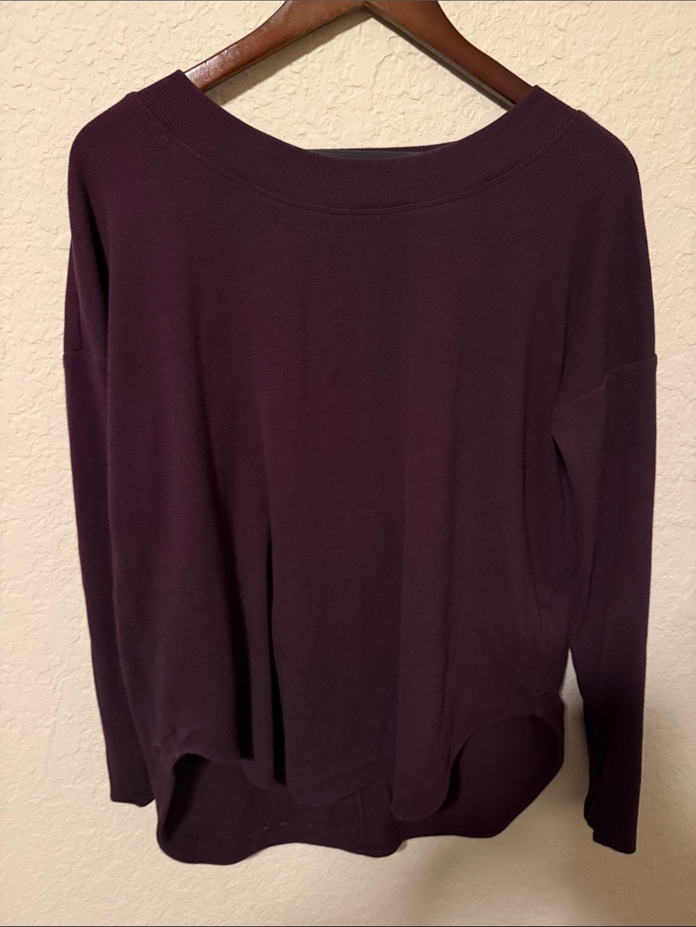Athleta Plum V-Neck Long Sleeve Tee